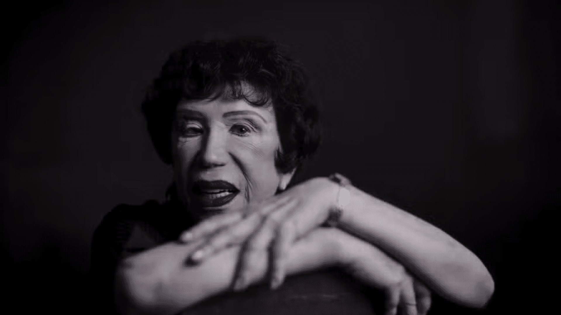 Berta Loran sobreviveu ao Holocausto e encantou o Brasil com humor e talento