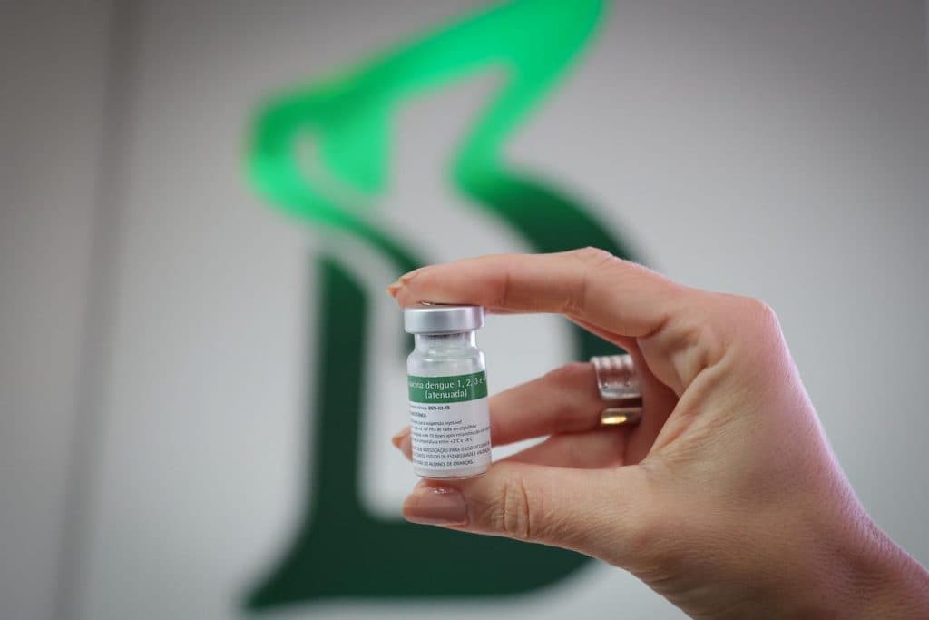 Butantan entregará 300 mil doses da vacina contra a dengue na próxima semana