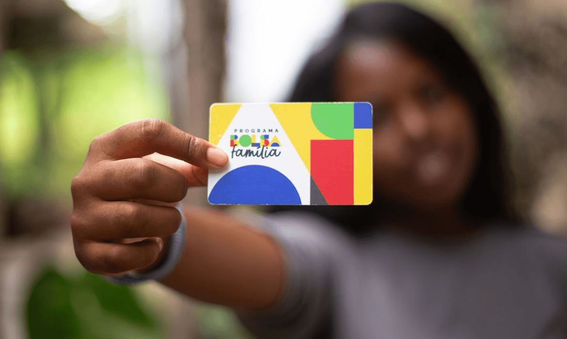Caixa paga Bolsa Família a beneficiários com NIS de final 7 nesta segunda-feira (27)