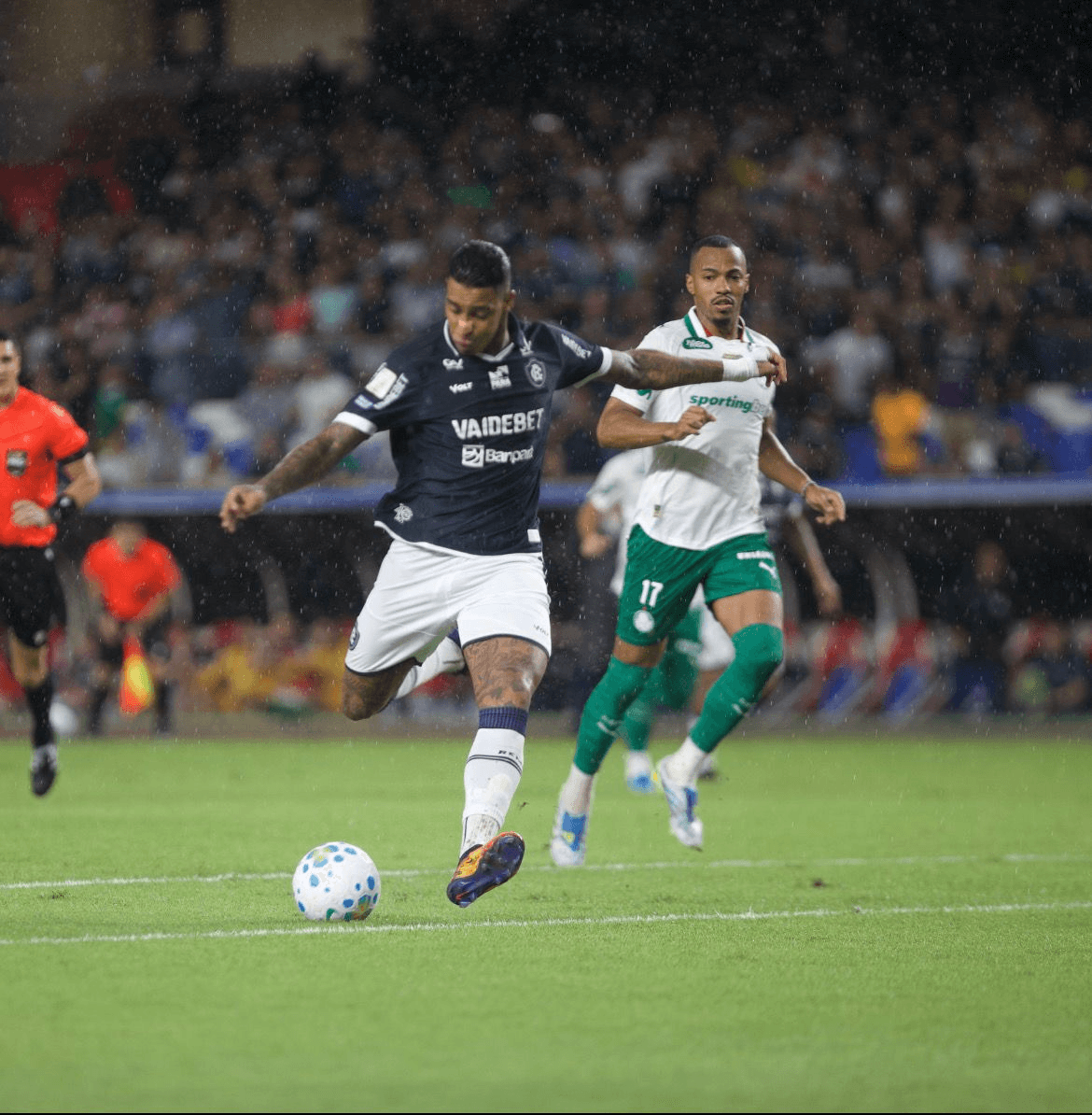 Com muita chuva e atraso, Remo e Palmeiras empatam em Belém