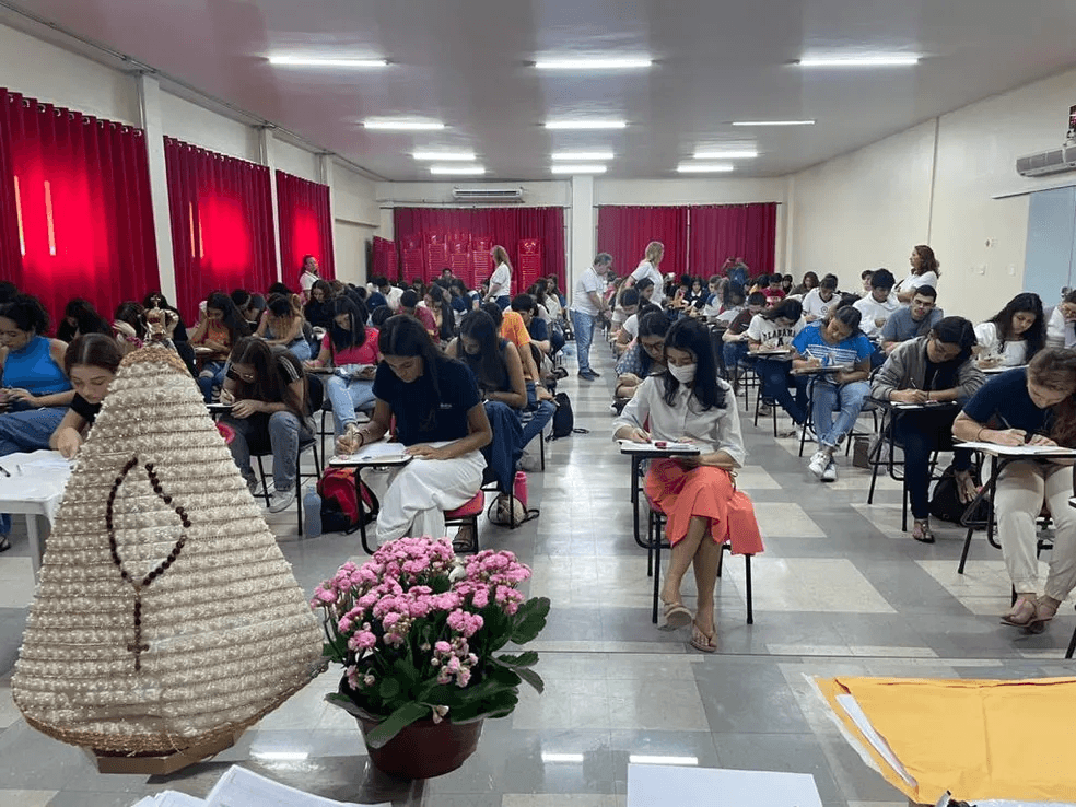 Concurso de Redação sobre o Círio abre inscrições para estudantes do Ensino Médio no Pará