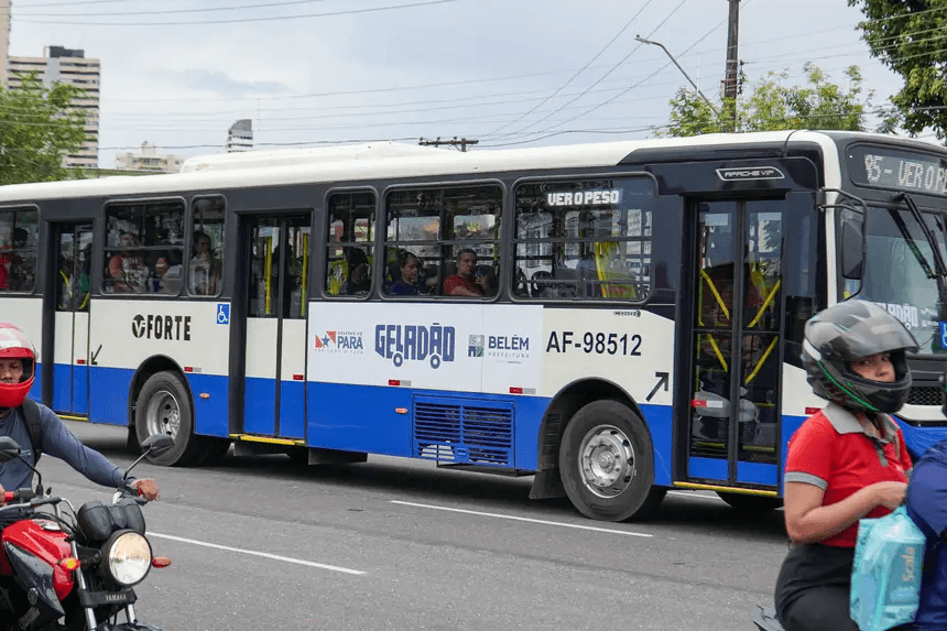 Crise no transporte: ônibus com ar-condicionado são apreendidos em Belém por falta de pagamento