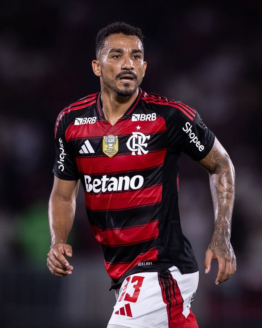 Danilo entra em lista de elite de goleadores do Flamengo em finais de libertadores
