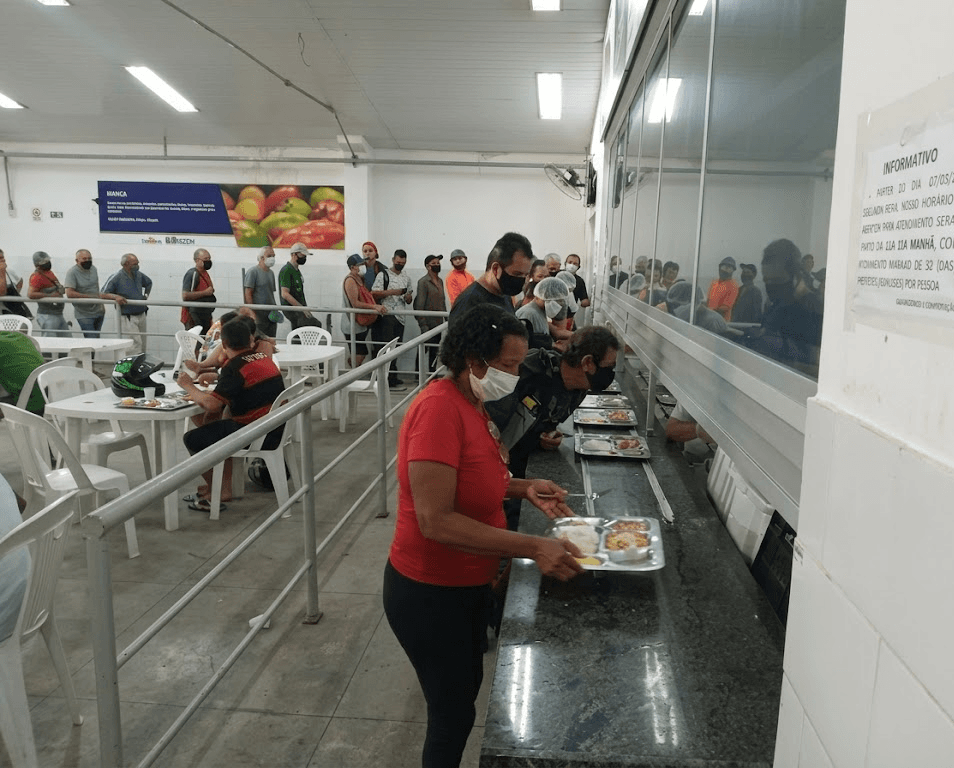Defensoria pede bloqueio de R$ 2,3 milhões e responsabilização de prefeito por atraso na reabertura do Restaurante Popular