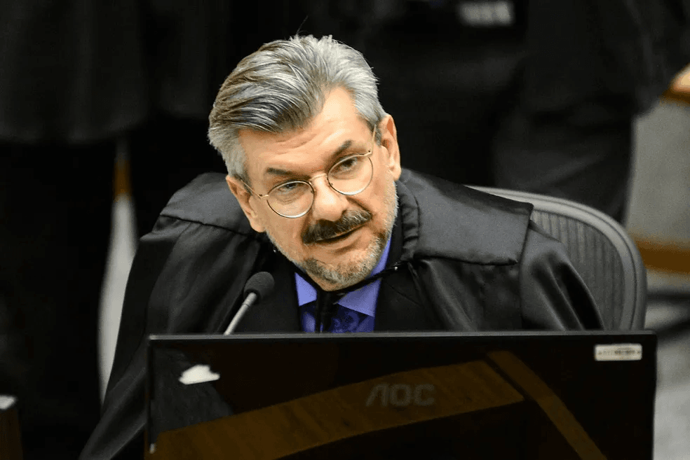 Denunciado por importunação sexual, ministro envia carta ao STJ alegando inocência e pede licença de 90 dias