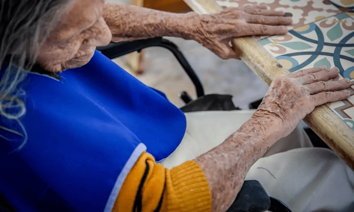 Descoberta brasileira: veneno de marimbondo pode ajudar no tratamento do Alzheimer