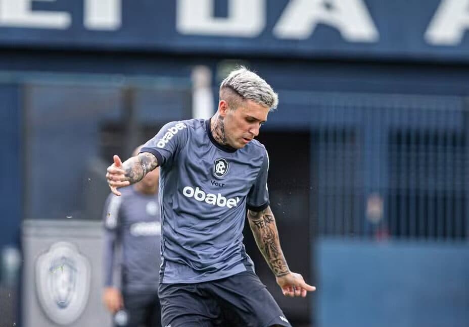 Diego Hernández sente o joelho e desfalca o Remo contra o Internacional na 4ª rodada da Série A