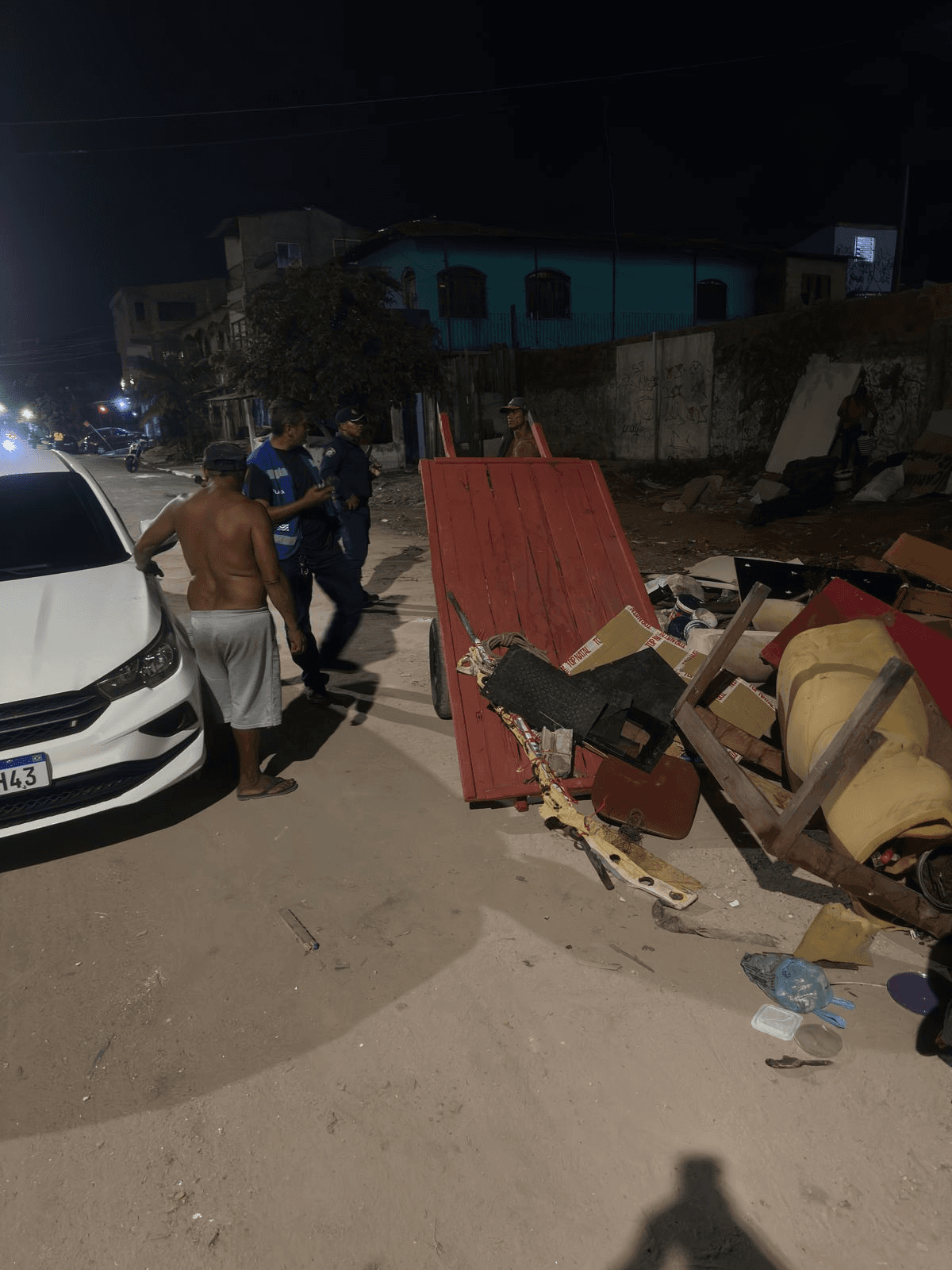Duas pessoas são presas por descarte irregular de lixo em Belém