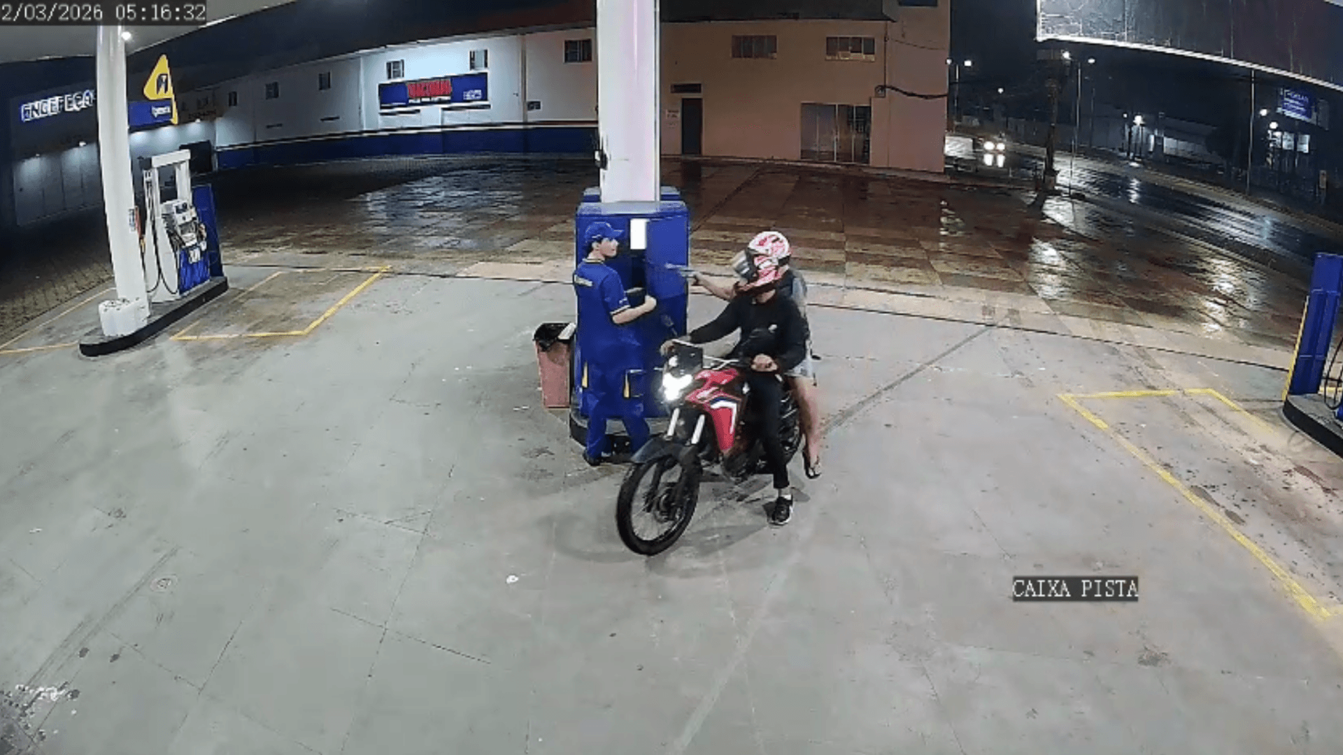 Dupla de assaltantes invade posto de gasolina na BR-316, em Ananindeua