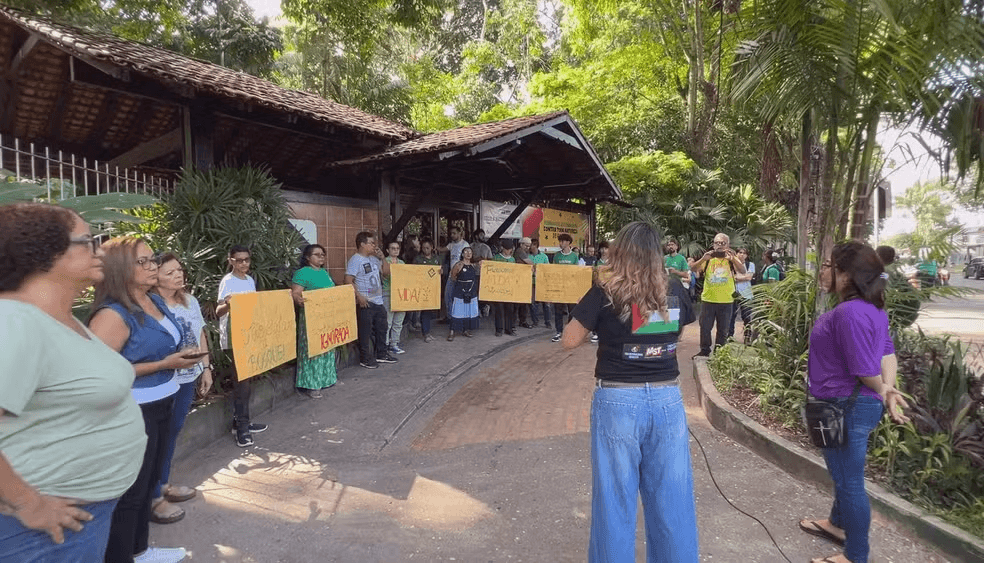Educação melhora no Brasil, mas rede escolar de Belém afunda em greve prolongada e colégios deteriorados