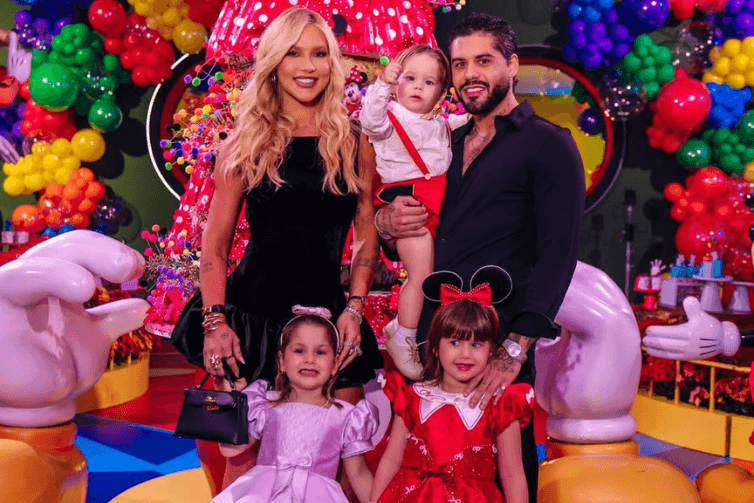Em noite em que Virginia e Zé Felipe aparecem juntos, mãe da influencer 'sonha' com volta do casal: 'Vamos rezar'