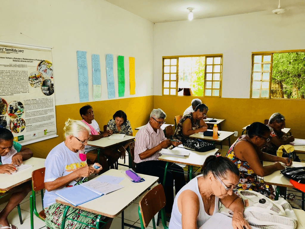 Enem 2025: ano que teve envelhecimento como tema da redação registra recorde de candidatos com mais de 60 anos