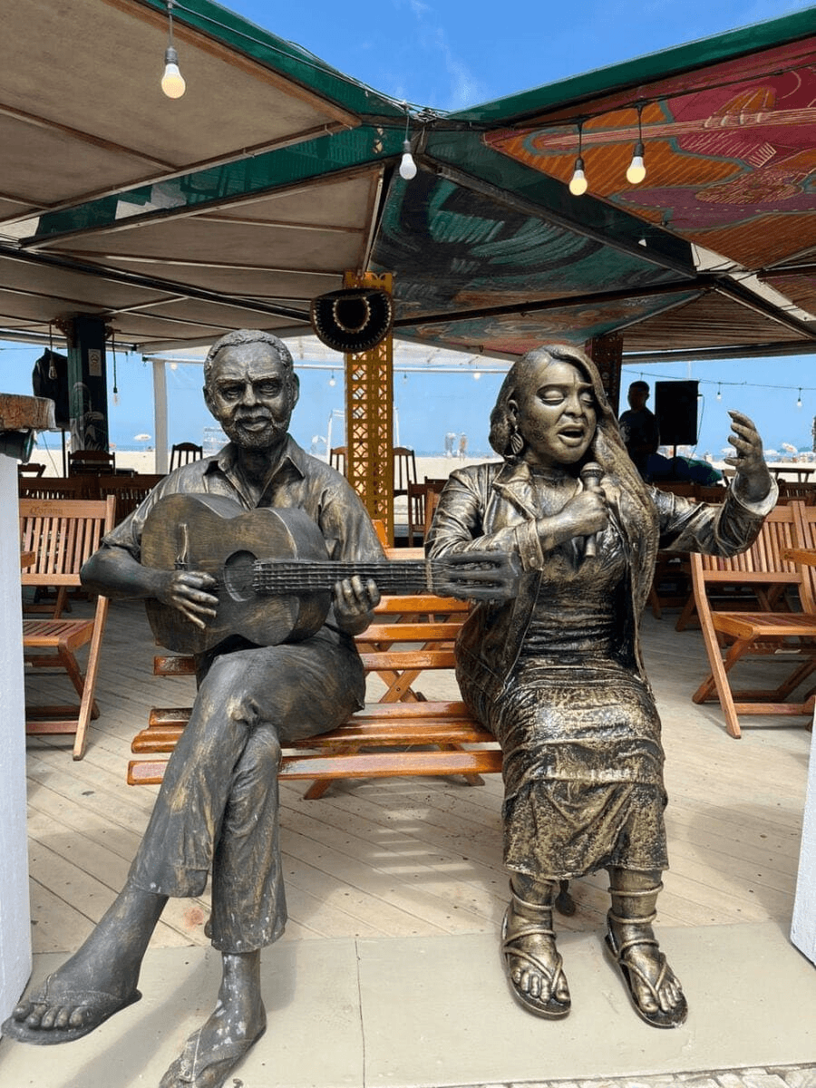 Estátua de Preta Gil é inaugurada ao lado da estátua do pai, Gilberto Gil, no RJ