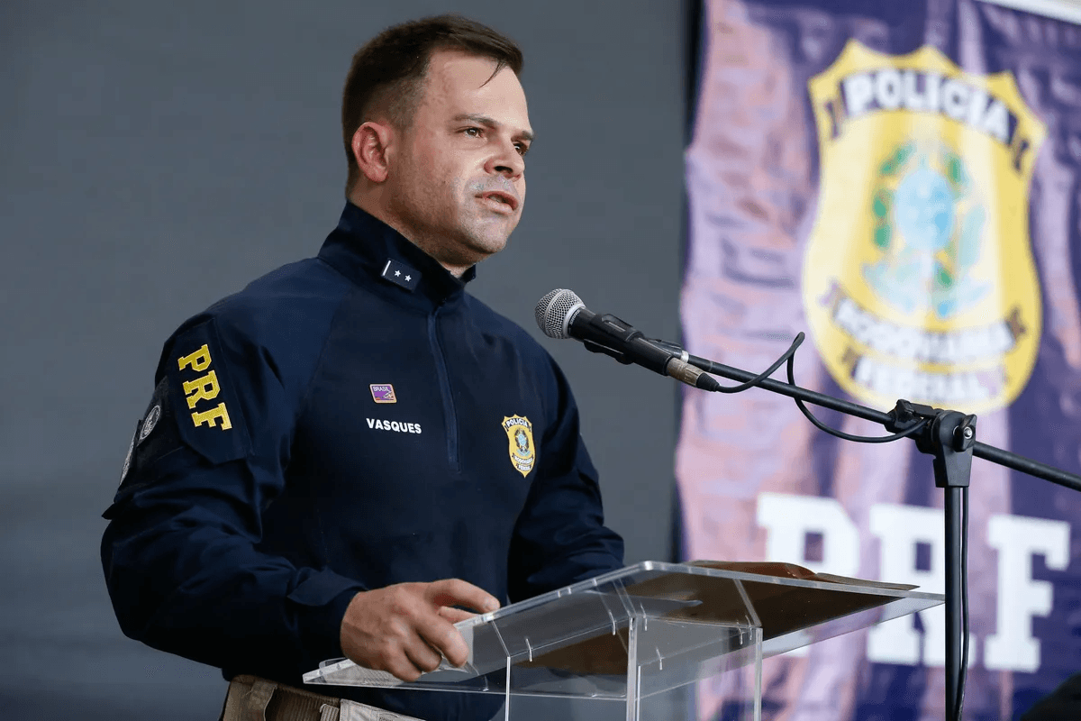 Ex-diretor da PRF é preso no Paraguai tentando fugir do Brasil e com documento falso