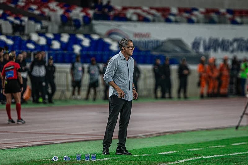 Ex-jogador do São Paulo critica táticas de Juan Carlos Osorio, técnico do Remo: 'Louco da cabeça'