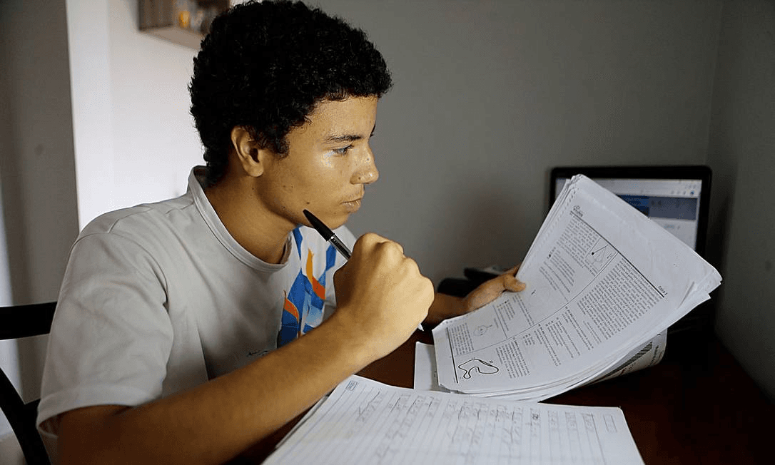 Faculdades presenciais perdem espaço fora da capital e EAD já tem 50% dos alunos no Pará