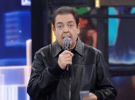 Faustão recebe alta após três meses internado em São Paulo