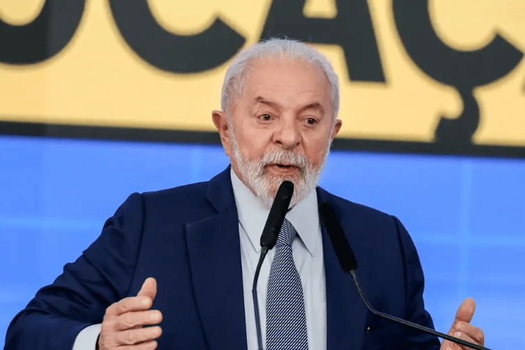 Financial Times cita vitória de Lula nas eleições de outubro entre suas previsões para 2026
