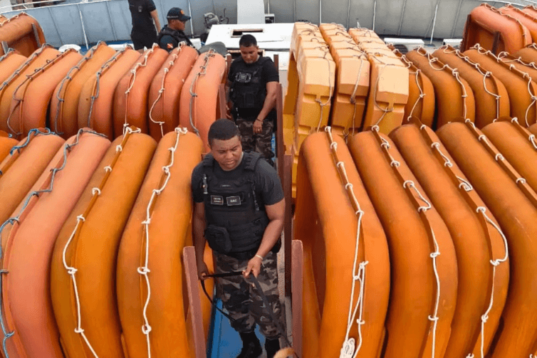 Fiscalização em embarcação apreende quase cinco quilos de drogas em rota entre Pará e Amapá