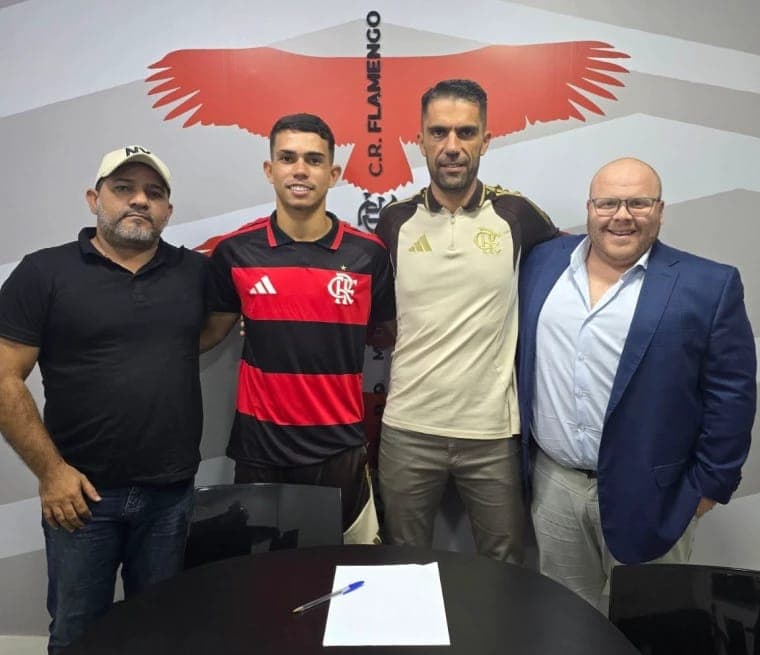 Flamengo paga multa e contrata volante Pedro Henrique, joia do Paysandu