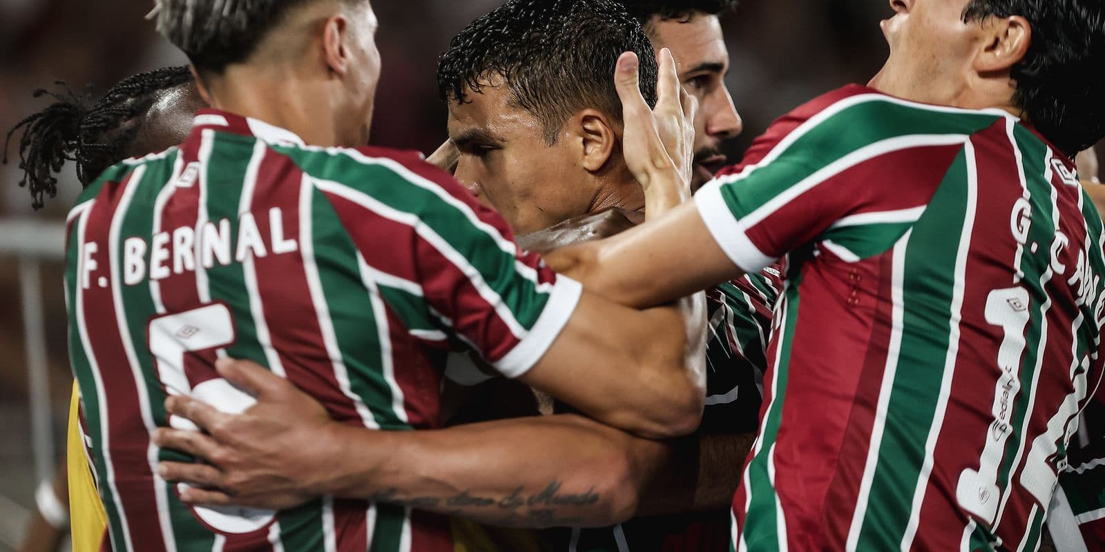Fluminense derrota Bahia por 2 a 0 e avança na Copa do Brasil; Corinthians também passa