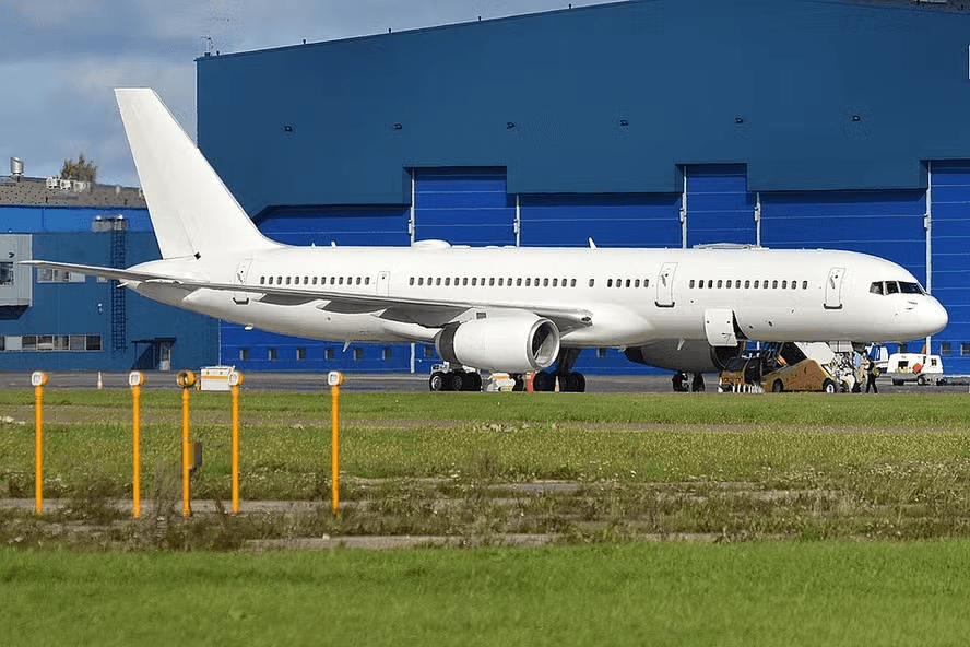 'Gatekeeper': conheça o avião que pousou 'discretamente' em Porto Alegre com funcionários do governo dos EUA