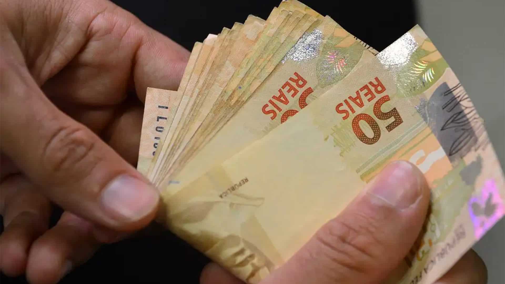 Governo confirma reajuste do salário mínimo de 2026 para R$ 1.621