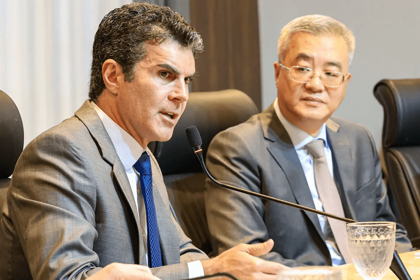 Helder Barbalho recebe embaixador da China e anuncia medida inédita para o setor pecuário