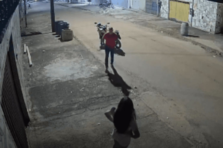 Homem assedia menina de 12 anos e intimida mãe da jovem em Redenção