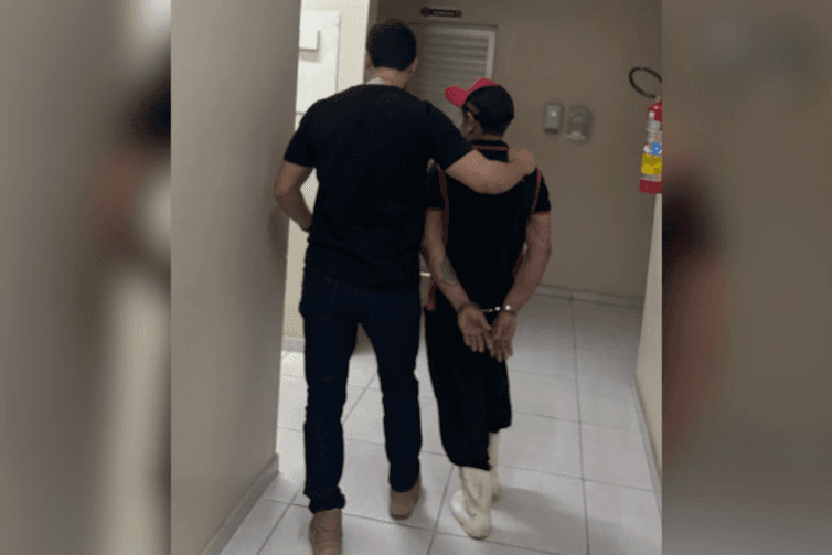 Homem é preso suspeito de abusar da enteada adolescente em Belém