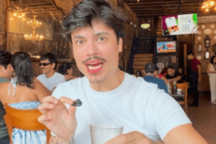 Influenciador com seletividade alimentar prova açaí com peixe frito e reação surpreende