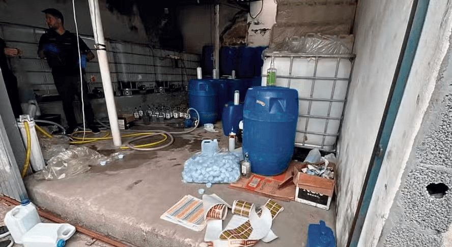 Intoxicações por metanol expõem avanço do mercado clandestino de bebidas no país