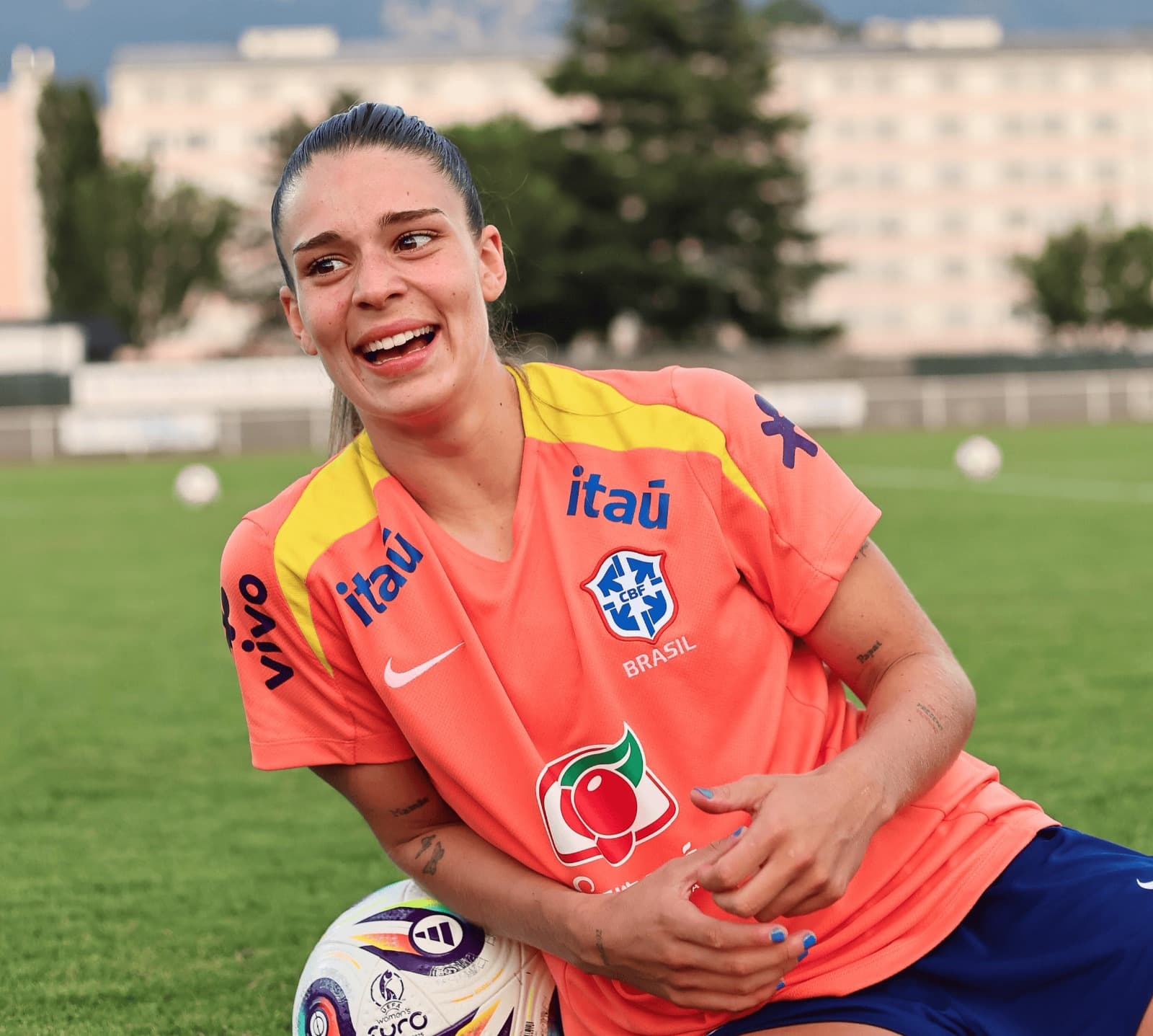 Jogadora da Seleção Brasileira é acusada de racismo na Espanha