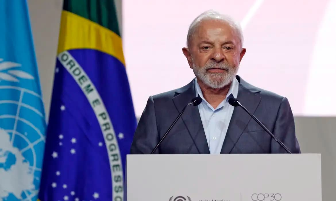 Lula deixa Belém e não participa do segundo dia da COP30; veja a programação desta terça