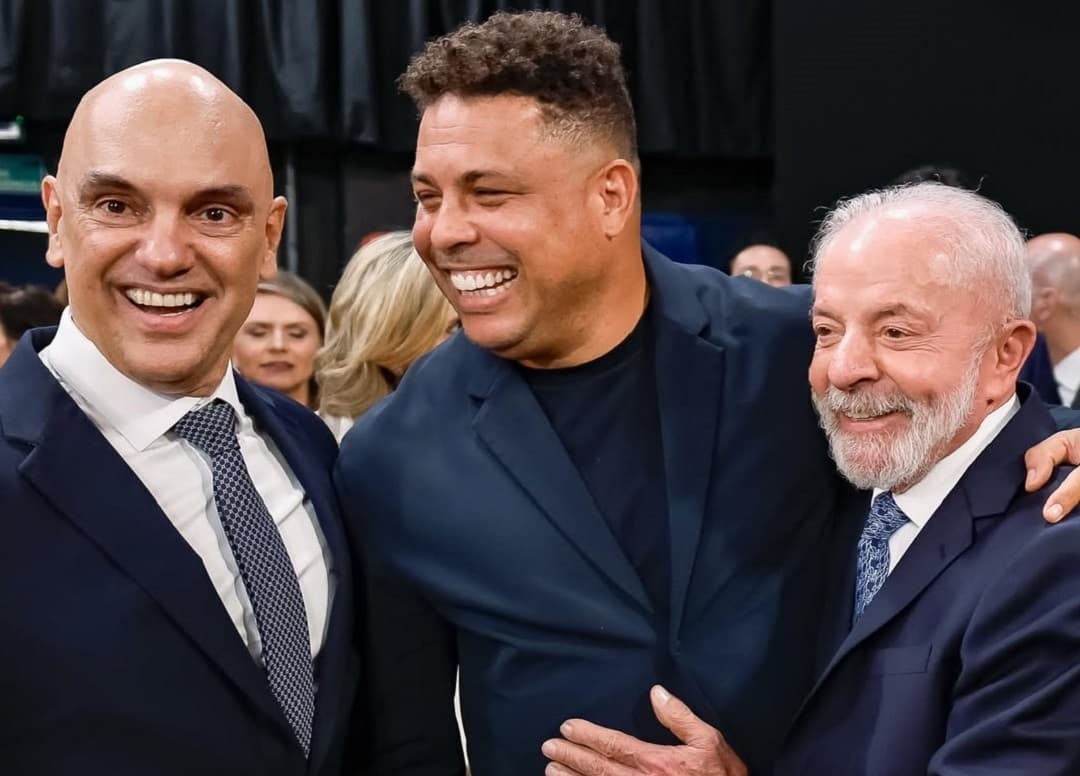 Lula posta foto com Moraes e Ronaldo e brinca sobre a semifinal da Copa do Brasil