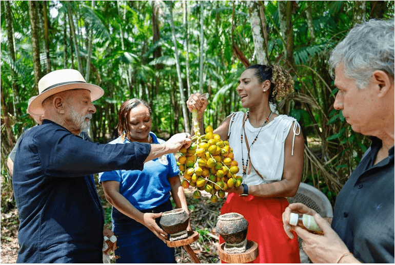 Lula visita assentamento em Belém e reforça compromisso com povos da Amazônia antes da COP30