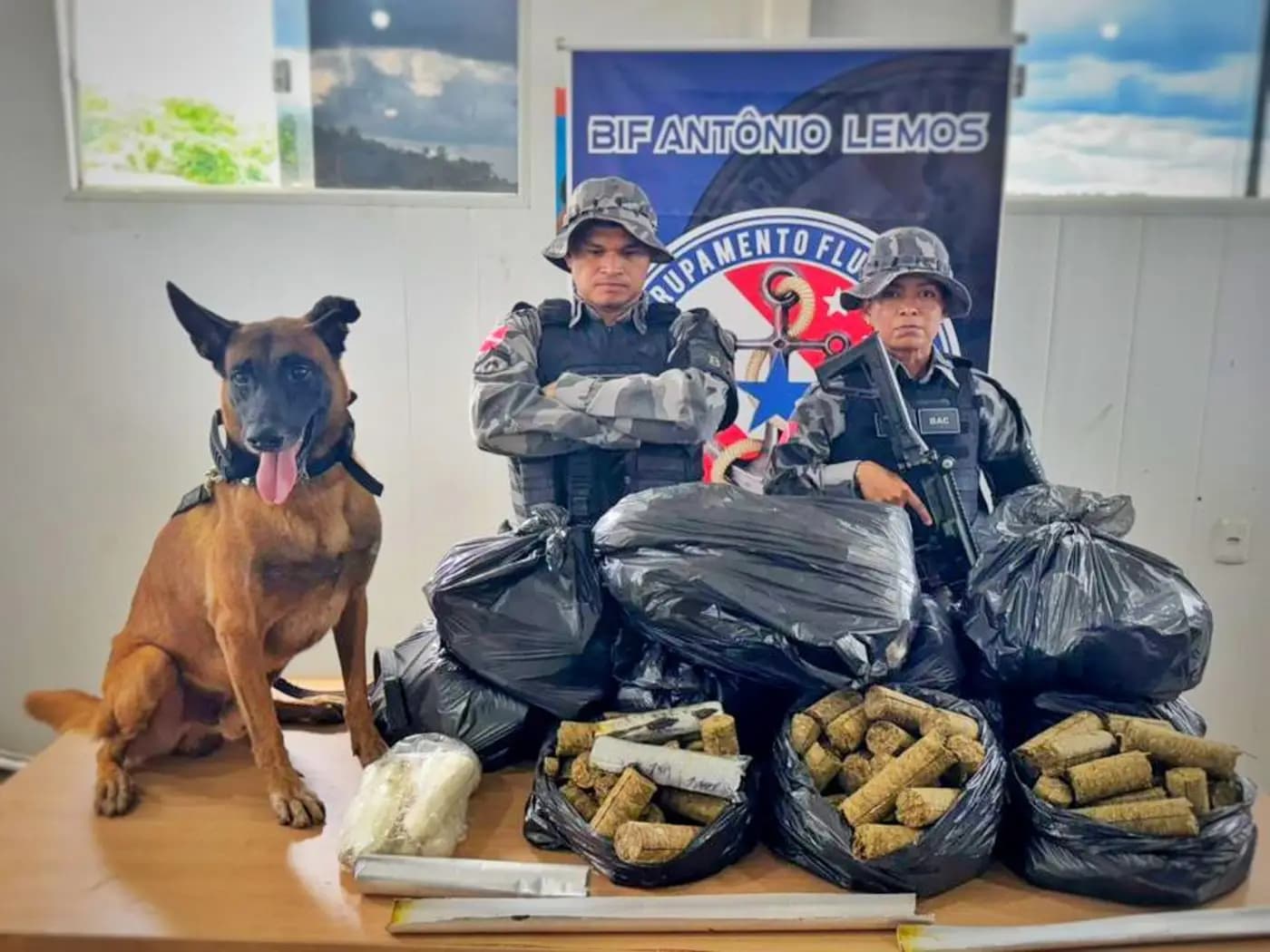 Mais de 80 kg de skank e cocaína são apreendidos em embarcação no Marajó