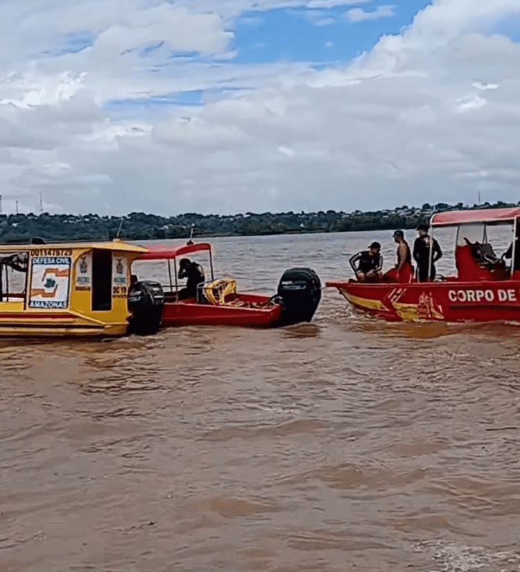 Manaus: helicóptero e sonares reforçam buscas por vítimas de naufrágio