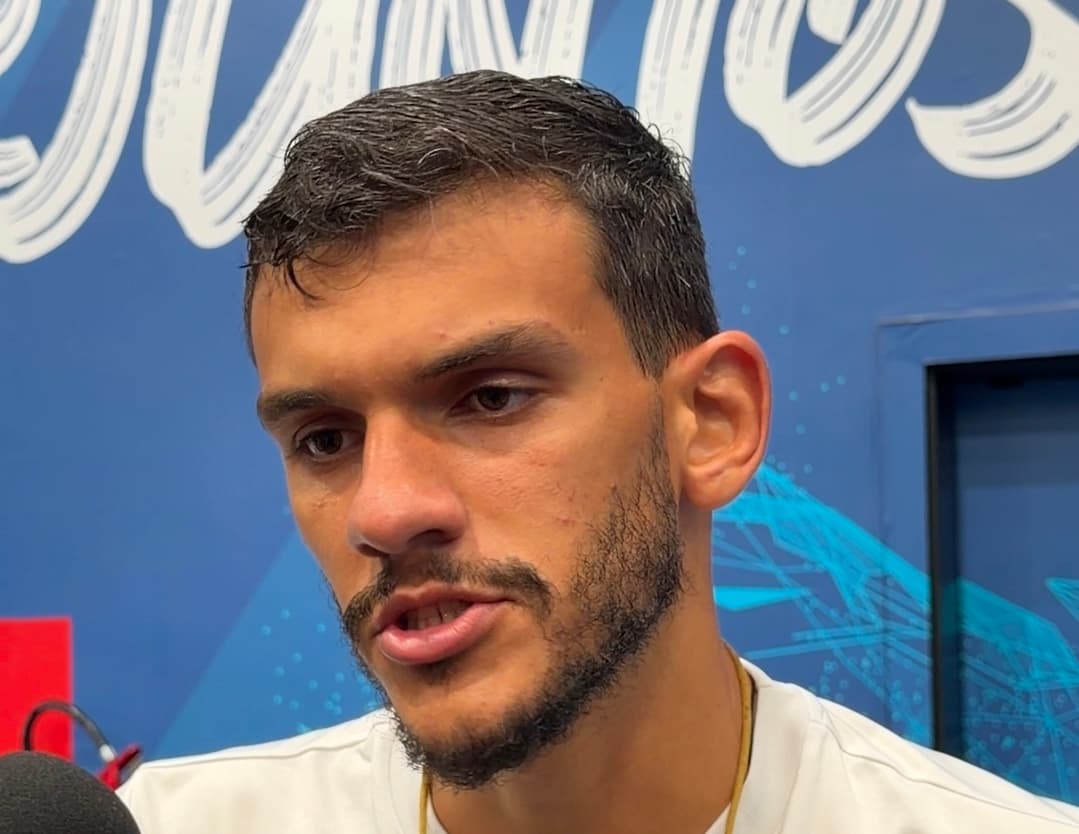 Mesquita lamenta 'vacilo' em derrota do Paysandu contra o Vasco: 'Não pode dar brecha'