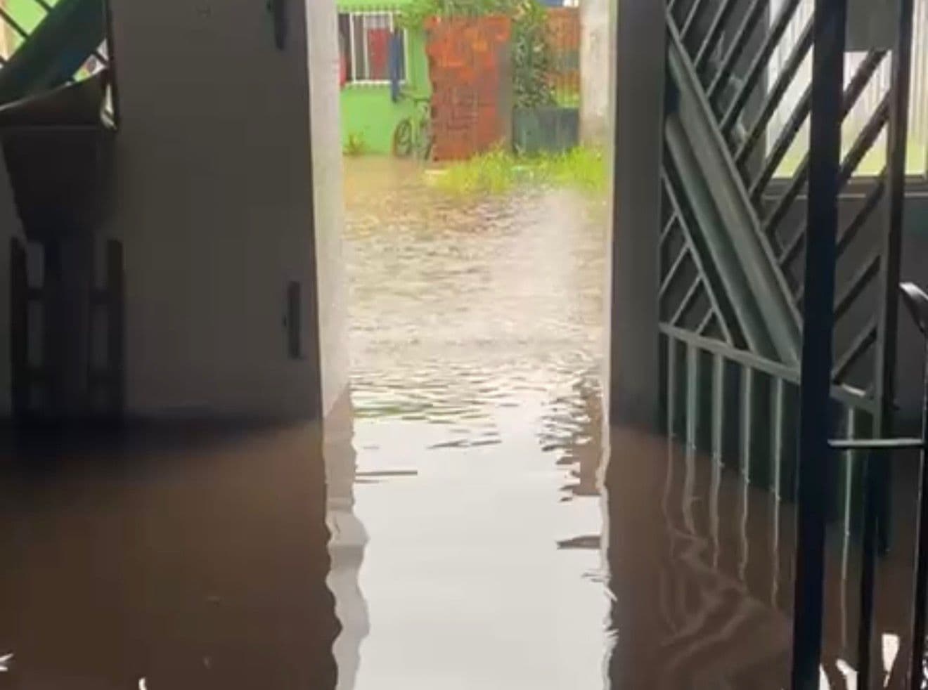 Moradores do Tapanã denunciam alagamentos e abandono de obras do Canal do Mata Fome