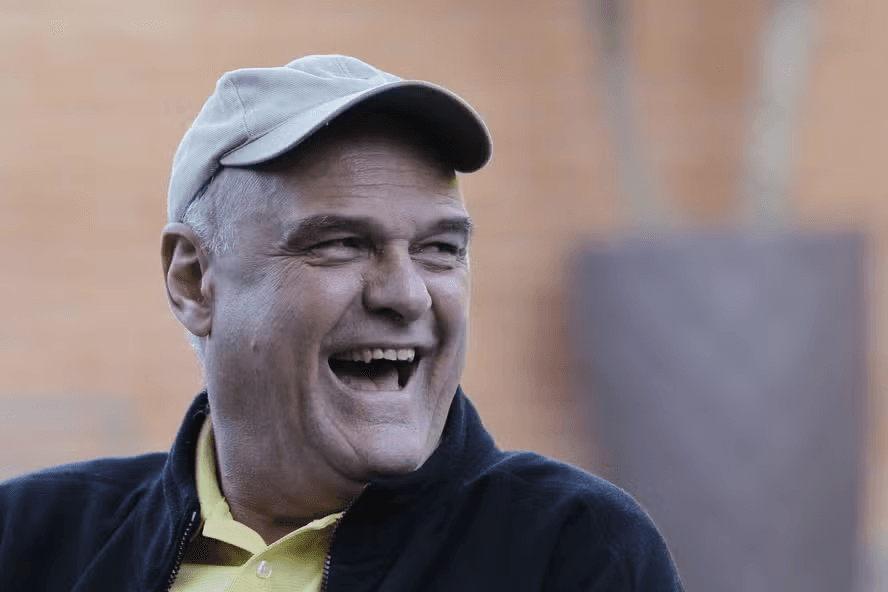 Morre Oscar Schmidt, um dos maiores jogadores de basquete do mundo, aos 68 anos