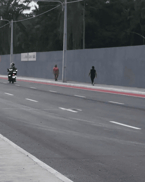 Motociclista sofre acidente ao empinar moto em Belém