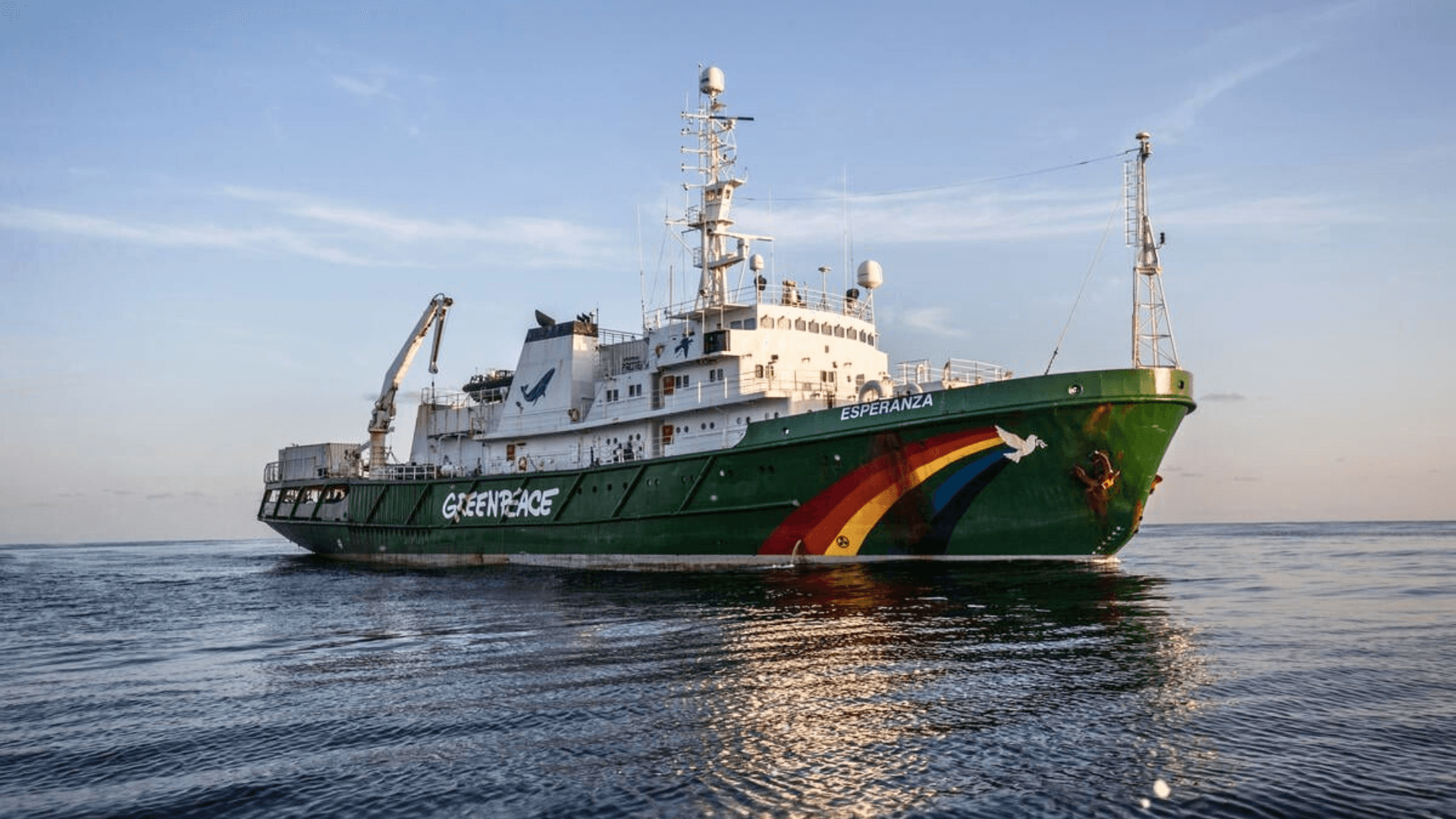 Navio símbolo do Greenpeace atracará na UFPA durante a COP30