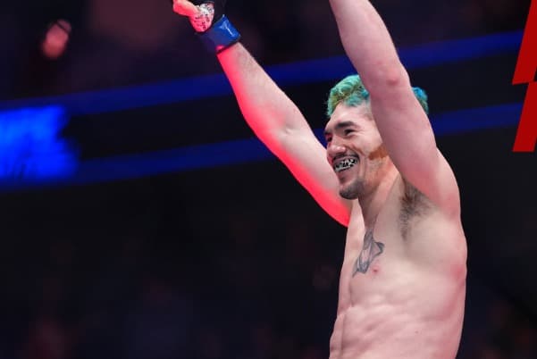 Paraense Melquizael Costa vence no UFC e desafia amazonense Diego Lopes: 'Açaí do Pará é melhor'