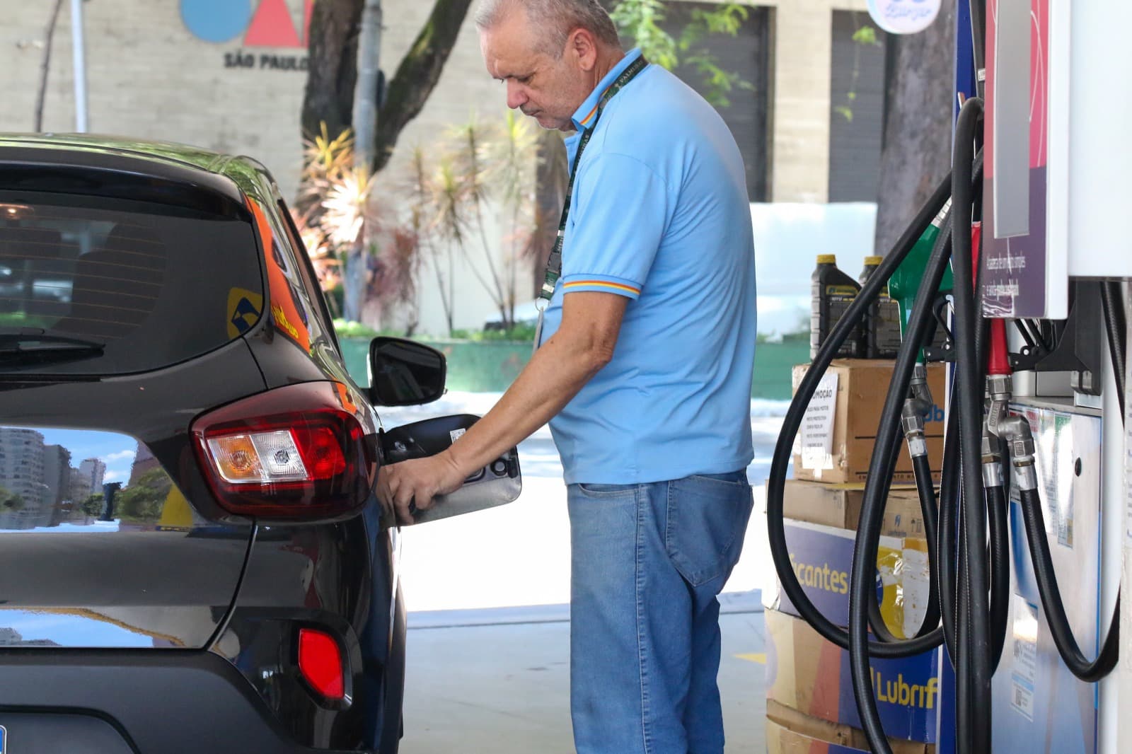 Petrobras reduz preço da gasolina em 5,2% a partir desta terça-feira (27)