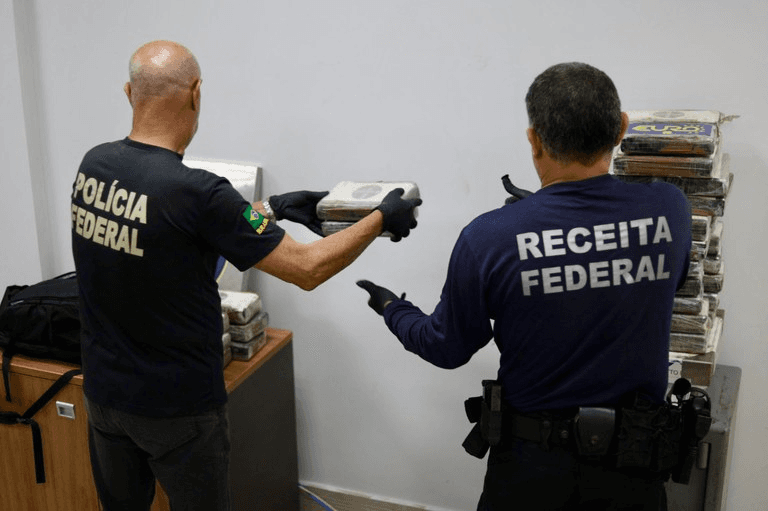 PF e Receita Federal apreendem droga no porto de Vila do Conde no Pará