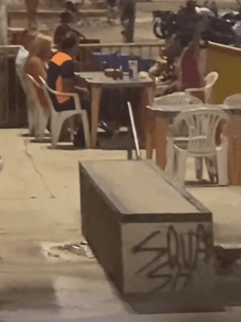 Pista de skate na Orla de Icoaraci é usada por restaurante e causa revolta na Web