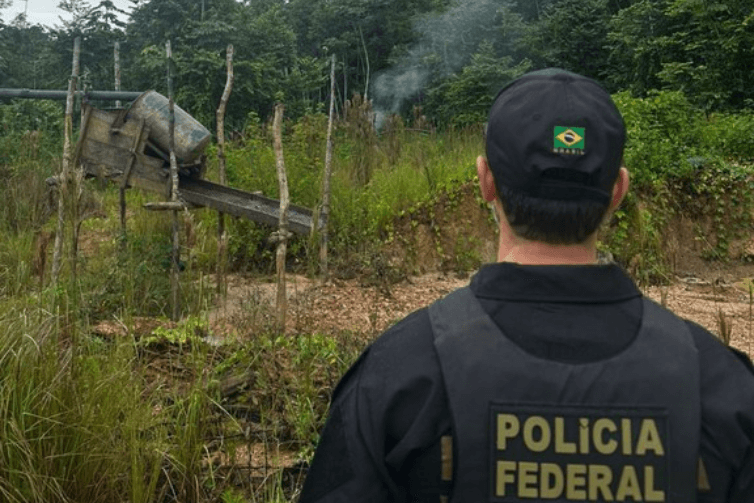 Polícia Federal desmonta garimpo ilegal na terra indígena Trincheira-Bacajá, em Altamira