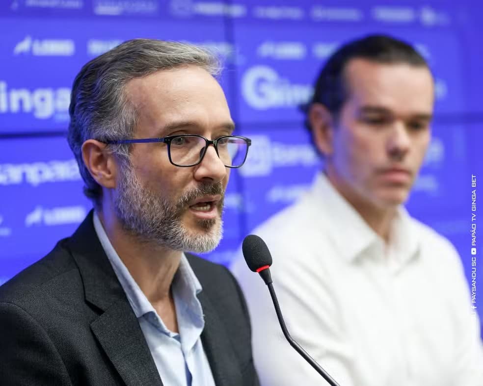 Presidente do Paysandu explica saída de Seu Ivan: 'Não conseguia pagar'; decisão revolta torcida