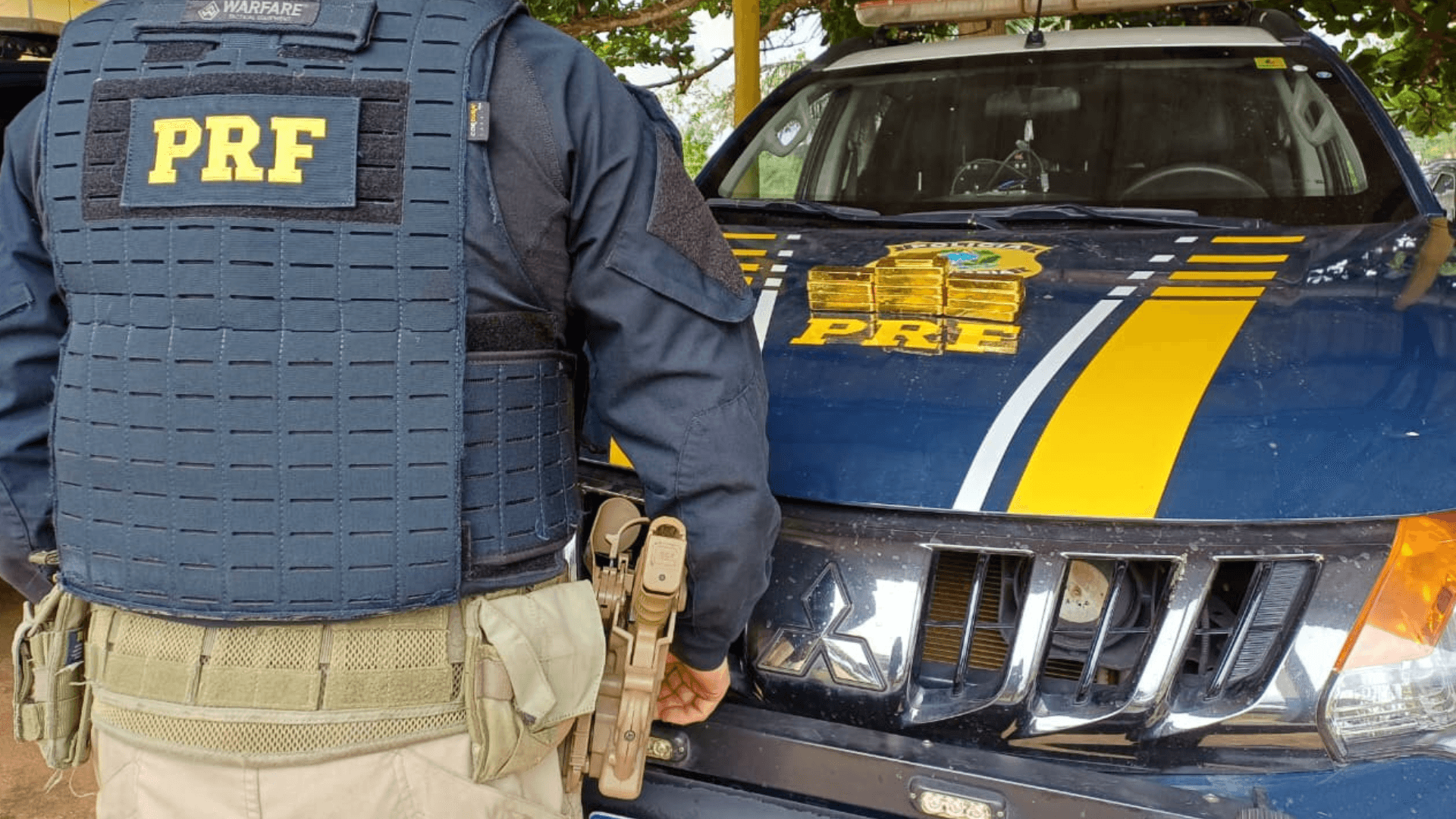 PRF apreende 13 quilos de ouro ilegal em compartimento secreto de veículo na BR-230, em Altamira